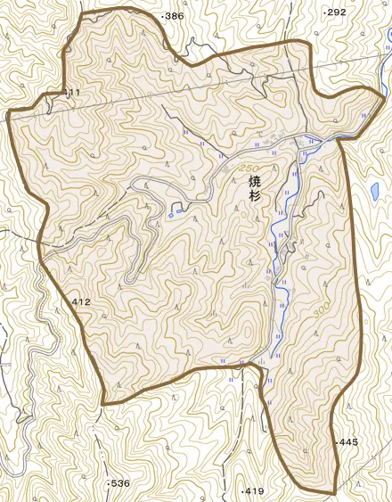 焼杉とその周辺の地図。町の範囲を重ねている