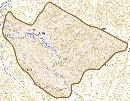 大字大坂とその周辺の地図。町の範囲を重ねている