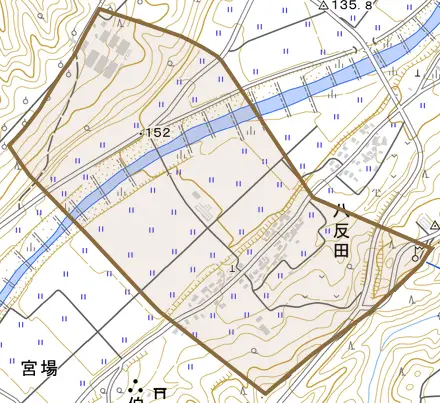 大字八反田とその周辺の地図。町の範囲を重ねている