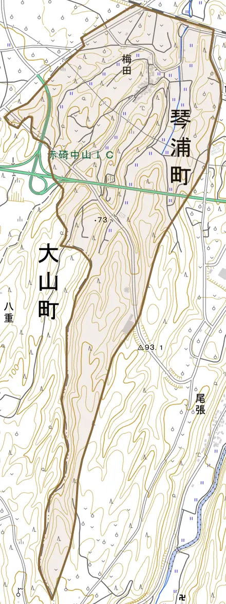 大字梅田とその周辺の地図。町の範囲を重ねている