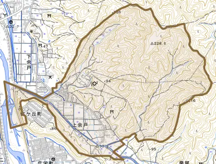 上余戸とその周辺の地図。町の範囲を重ねている