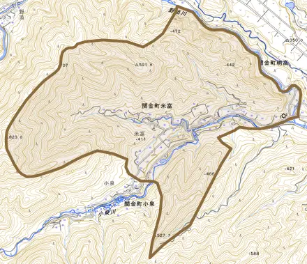 関金町米富とその周辺の地図。町の範囲を重ねている
