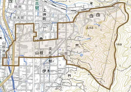 山根とその周辺の地図。町の範囲を重ねている