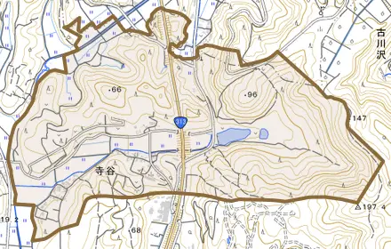 寺谷とその周辺の地図。町の範囲を重ねている