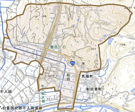 和田とその周辺の地図。町の範囲を重ねている