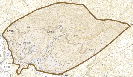大字東小鹿とその周辺の地図。町の範囲を重ねている