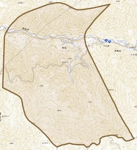 大字加谷とその周辺の地図。町の範囲を重ねている
