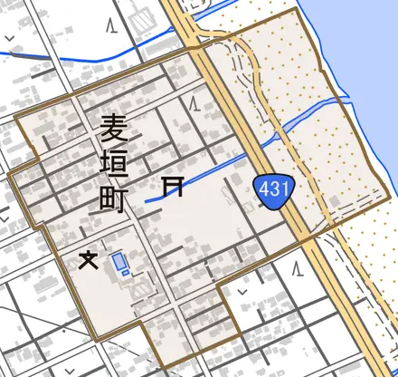 麦垣町とその周辺の地図。町の範囲を重ねている