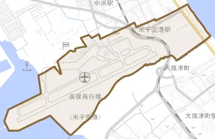 佐斐神町とその周辺の地図。町の範囲を重ねている