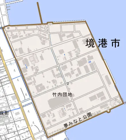 竹内団地とその周辺の地図。町の範囲を重ねている