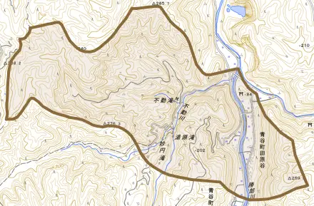 青谷町田原谷とその周辺の地図。町の範囲を重ねている