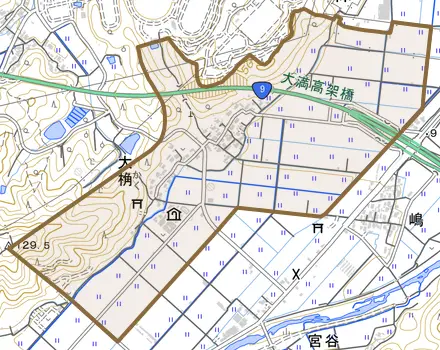 大桷とその周辺の地図。町の範囲を重ねている