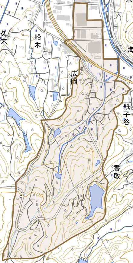 広岡とその周辺の地図。町の範囲を重ねている