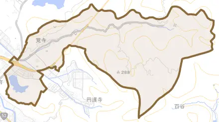 覚寺とその周辺の地図。町の範囲を重ねている