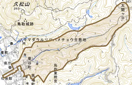 栗谷町とその周辺の地図。町の範囲を重ねている