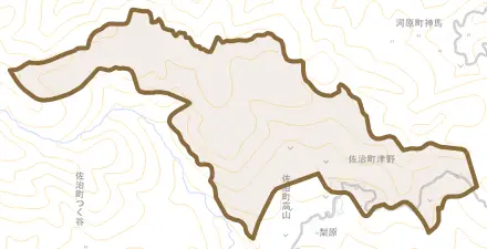 佐治町津野とその周辺の地図。町の範囲を重ねている