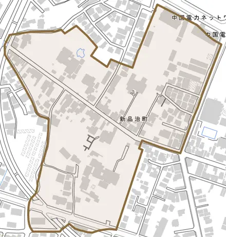 新品治町とその周辺の地図。町の範囲を重ねている
