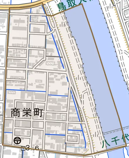 商栄町とその周辺の地図。町の範囲を重ねている