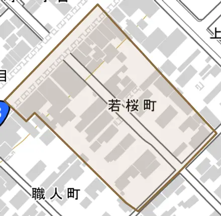 若桜町とその周辺の地図。町の範囲を重ねている