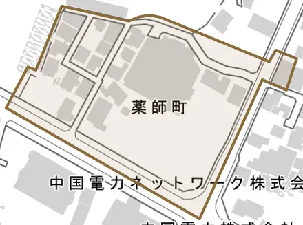薬師町とその周辺の地図。町の範囲を重ねている