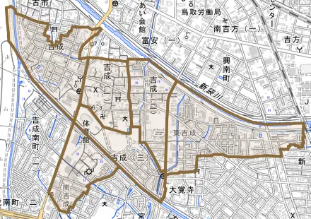吉成とその周辺の地図。町の範囲を重ねている