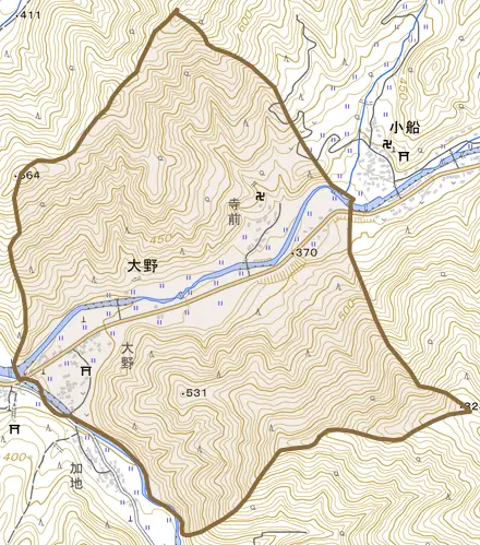 大字大野とその周辺の地図。町の範囲を重ねている