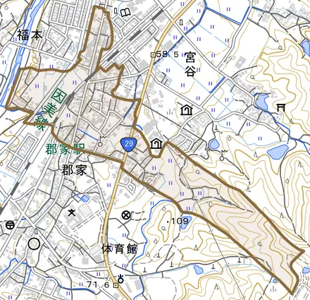 東とその周辺の地図。町の範囲を重ねている