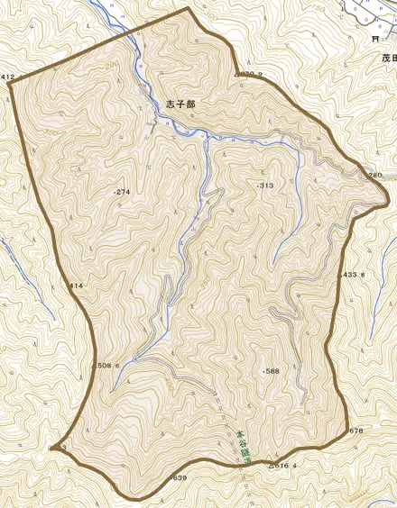 志子部とその周辺の地図。町の範囲を重ねている