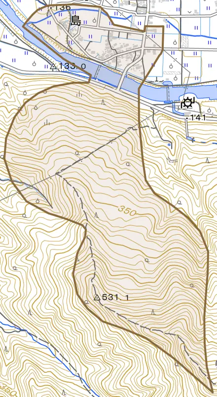 島とその周辺の地図。町の範囲を重ねている