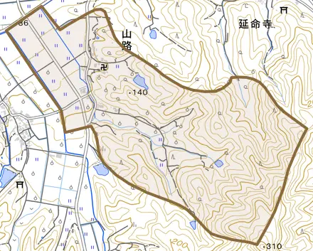 山路とその周辺の地図。町の範囲を重ねている