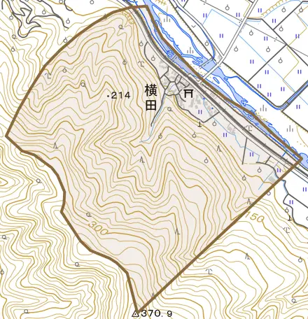 横田とその周辺の地図。町の範囲を重ねている