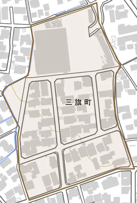 三旗町とその周辺の地図。町の範囲を重ねている