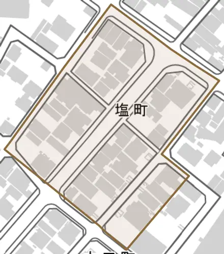 塩町とその周辺の地図。町の範囲を重ねている