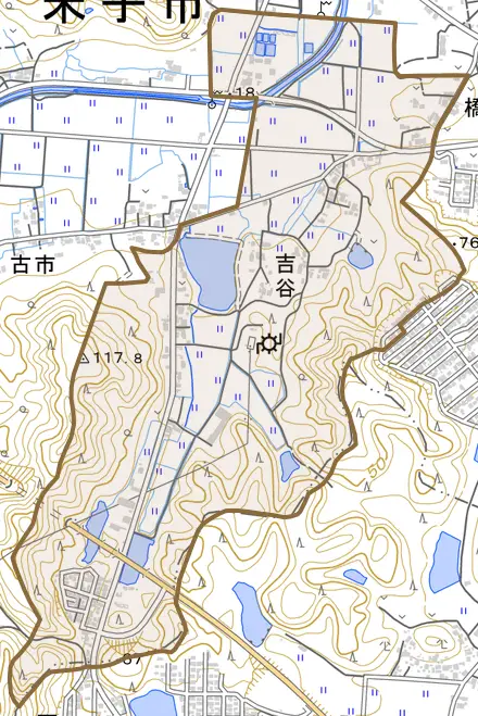吉谷とその周辺の地図。町の範囲を重ねている