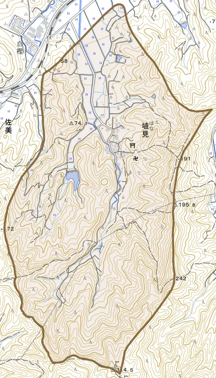 大字埴見とその周辺の地図。町の範囲を重ねている