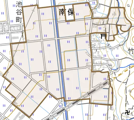 竹ノ内とその周辺の地図。町の範囲を重ねている
