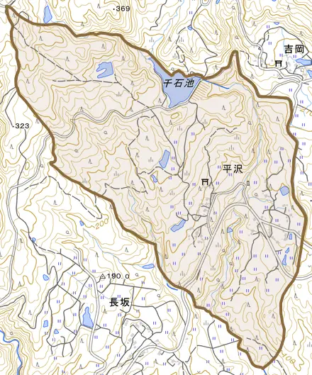 平沢とその周辺の地図。町の範囲を重ねている
