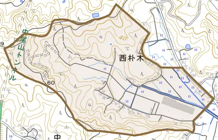 西朴木とその周辺の地図。町の範囲を重ねている
