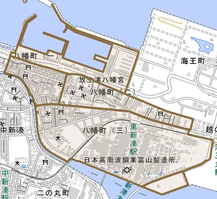 八幡町とその周辺の地図。町の範囲を重ねている