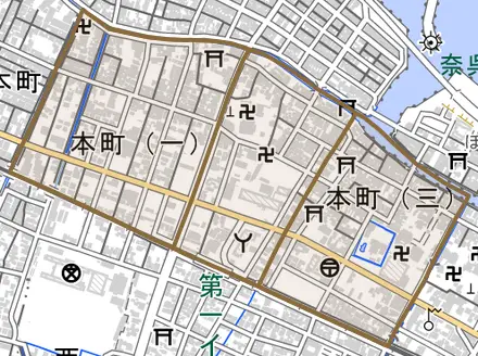 本町とその周辺の地図。町の範囲を重ねている