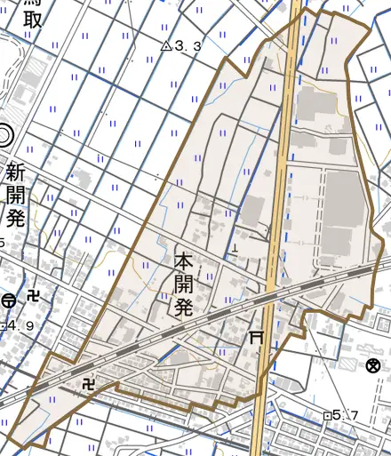 本開発とその周辺の地図。町の範囲を重ねている