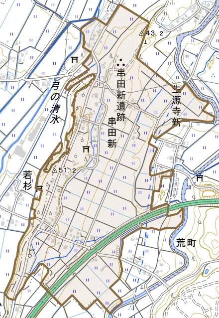 串田新とその周辺の地図。町の範囲を重ねている