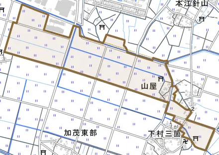 山屋とその周辺の地図。町の範囲を重ねている