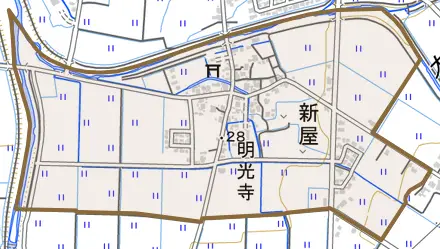 新屋とその周辺の地図。町の範囲を重ねている