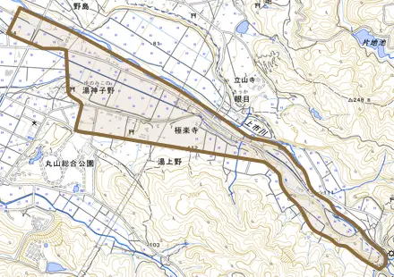 極楽寺とその周辺の地図。町の範囲を重ねている