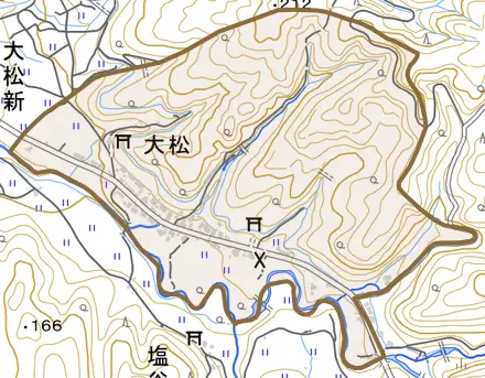 大松とその周辺の地図。町の範囲を重ねている