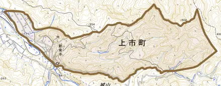 釈泉寺とその周辺の地図。町の範囲を重ねている