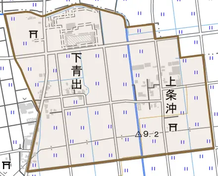 下青出とその周辺の地図。町の範囲を重ねている