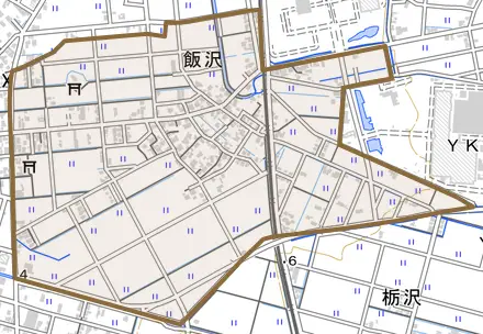 飯沢とその周辺の地図。町の範囲を重ねている