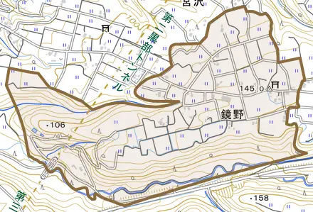 鏡野とその周辺の地図。町の範囲を重ねている